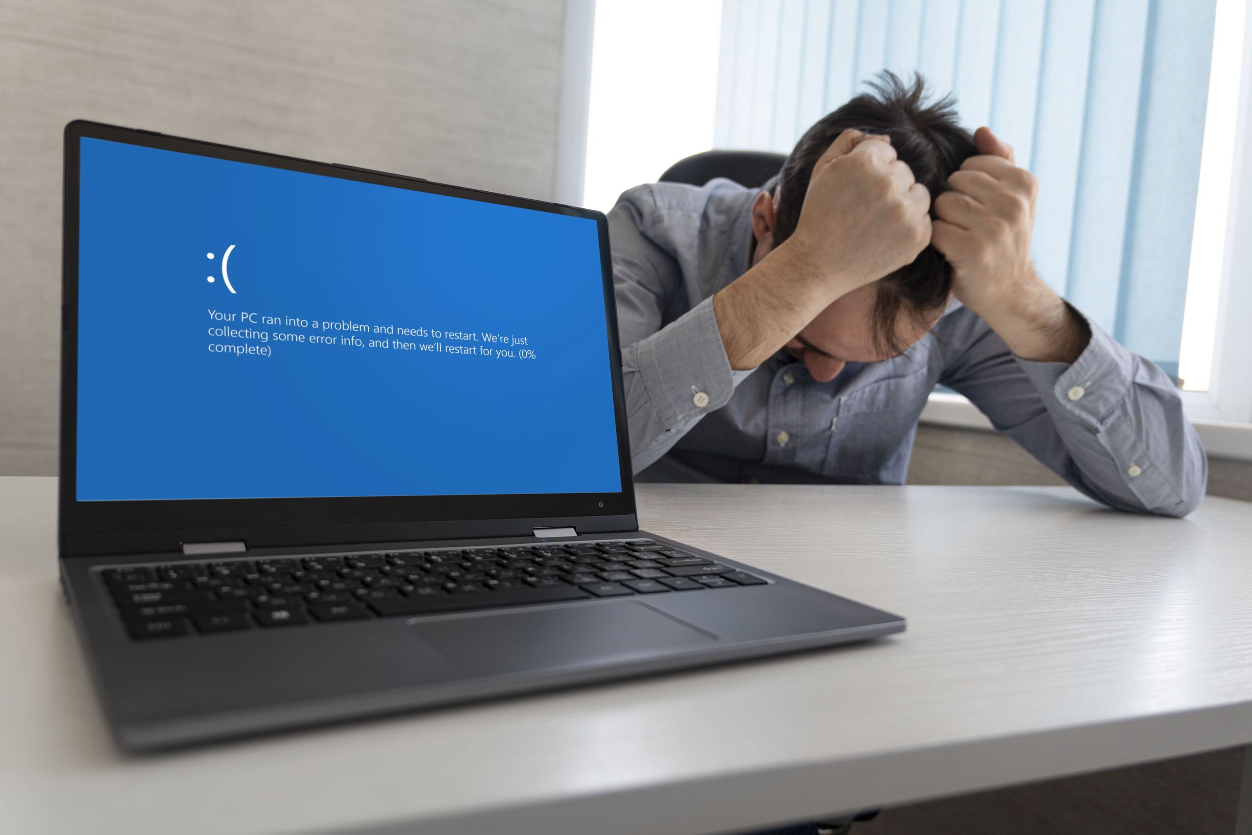 Windows 10 end of life business upgrade strategy with migration to Windows 11 and secure IT solutions